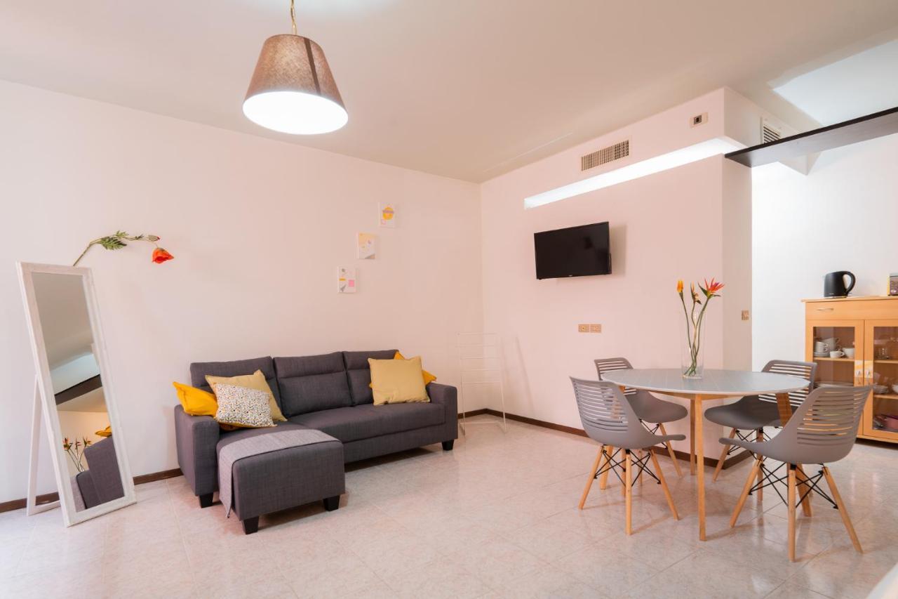 Mama Apartments Riva del Garda Eksteriør bilde