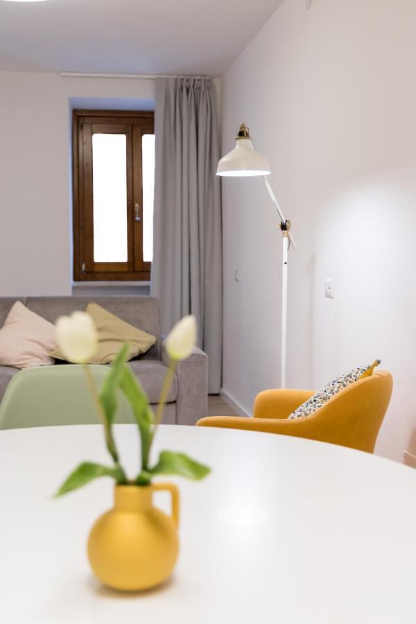 Mama Apartments Riva del Garda Eksteriør bilde