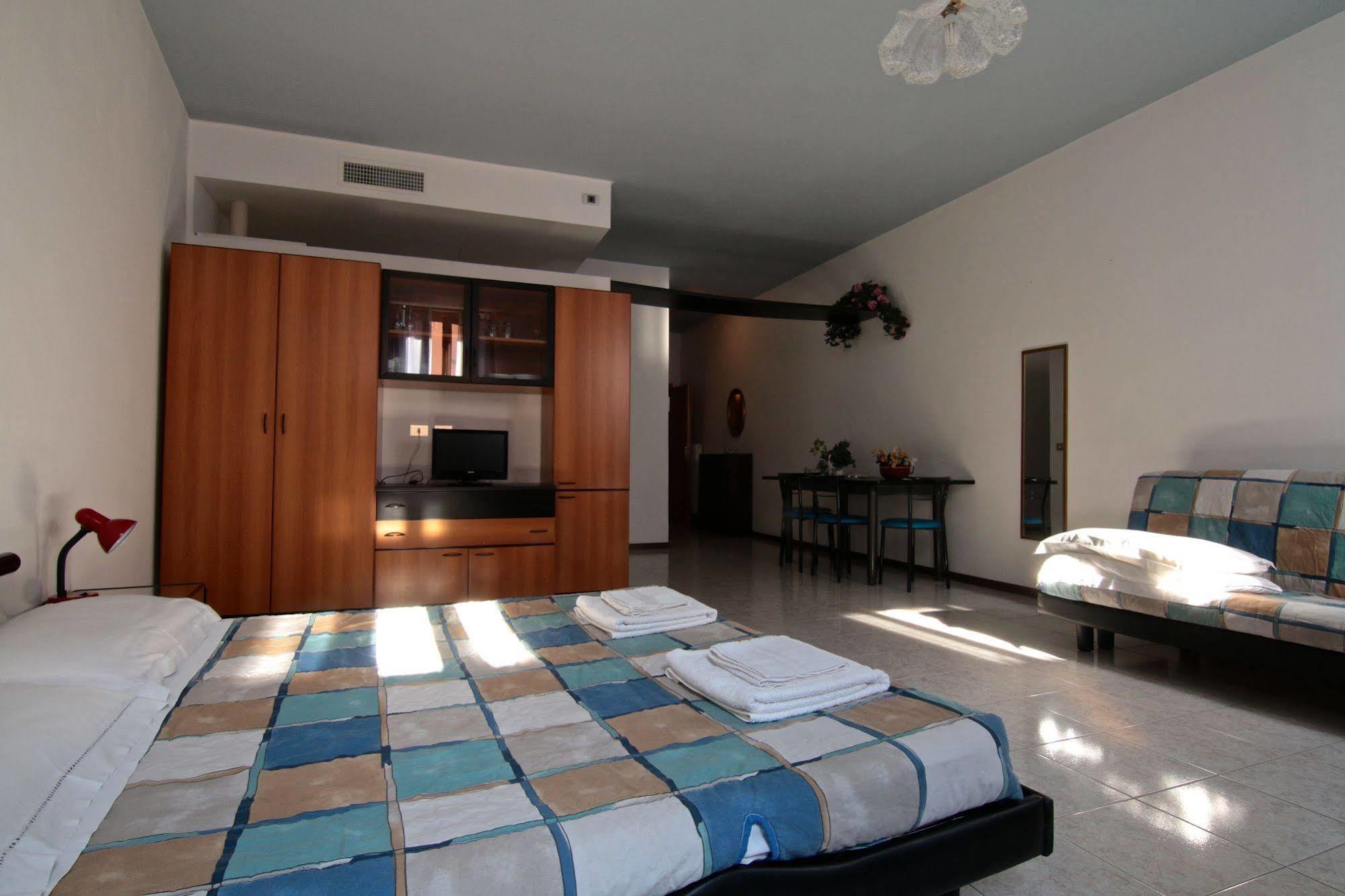 Mama Apartments Riva del Garda Eksteriør bilde