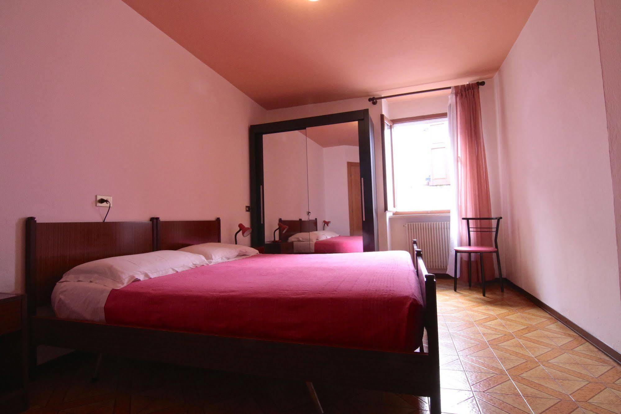 Mama Apartments Riva del Garda Eksteriør bilde